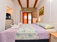 Charming Home With Pool in Barbariga Hotels in Peroj