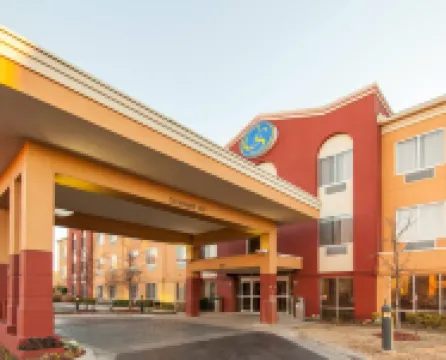 Comfort Suites Central-I-44