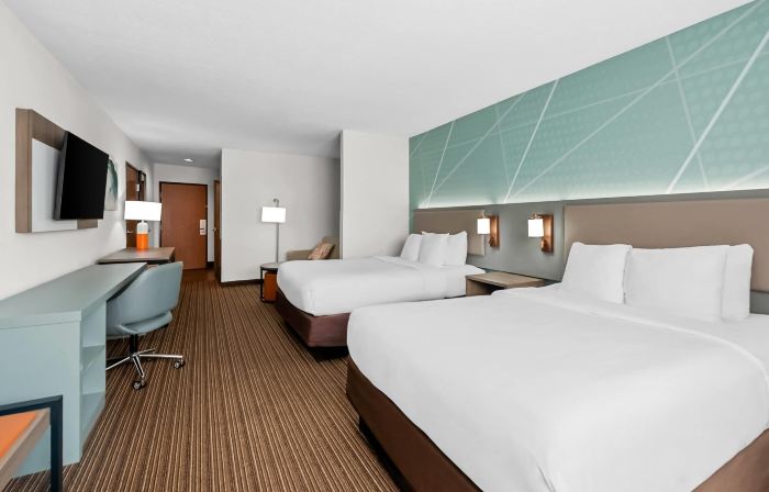 Comfort Suites