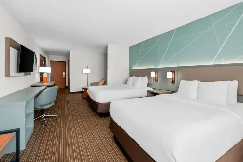 Comfort Suites