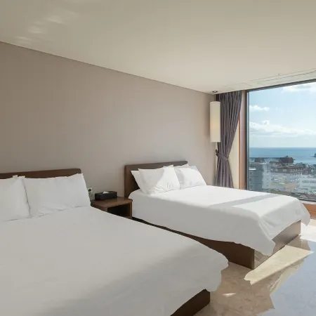 Temata Hotel Segwipo Jeju Отели рядом с достопримечательностью «Поле для гольфа Nine Bridges»