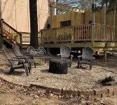 Waterfront Studio with Hot Tub & Fire Pit Sleeps 4 のホテル