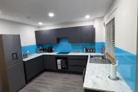 2 Bed House Sleeps 5 -Private Garden - 2-Star