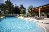 Tulip Inn Beaune - Uima-altaat
