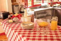 Hacienda Venecia Main House & Coffee Lodge - breakfast
