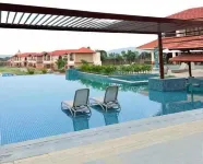 Vinaika Eco Resort - Pools