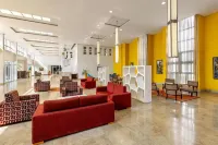 Hummer Hotel - Gym