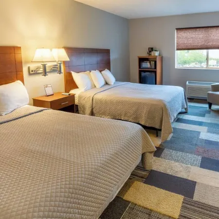 Commodore Perry Inn and Suites