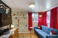 Great Couples & Solo Travelers: Near Hwy 195 & 90 - Kitchen