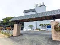 Taean Motel J 泰安小电影院附近的飯店