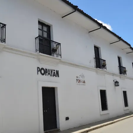 H2 Exceptional Location near the Historic Center
