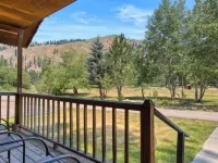 SouthFork Lodge Hotels in Lowman