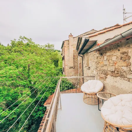 Casa Lierna 11