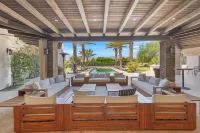 Private Retreat & Event Estate with 7 en-Suites