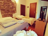 In Castello Hotels in Gallicano