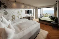 Sonnenberg Panorama Dolomites Wellbeing