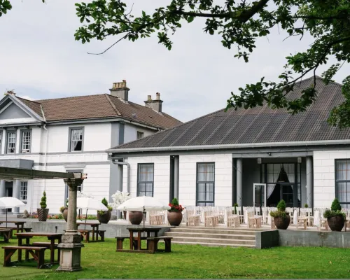 Room 1 Manor Park Country House in Swansea Hotel di Clydach