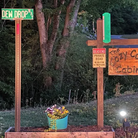 Hillside: Cosby 'Cozy Cove' Cabin w/ Hot Tub