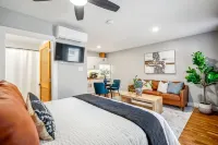 Stylish Studio Near Downtown Attractions