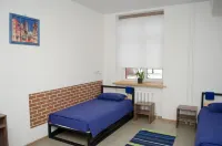 Hotel Lucky - Hostel
