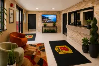 Super 8 by Wyndham Lexington Park/California Area