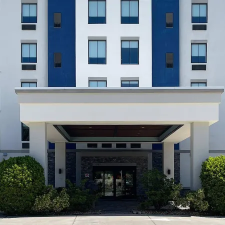 Coral Pointe Sarasota, an Ascend Collection Hotel