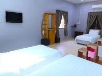 Labis Sunrise Farm Stay Hotels in Segamat