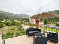 Apartments Davor Hotels in Slano