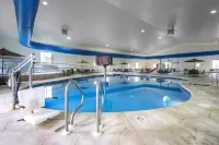 คอมฟอร์ตสวีทส์ - ศูนย์การประชุมจอห์นสันครีก - ที่มีบาร์