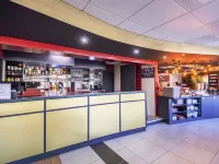 ibis Toulouse Airport - bar