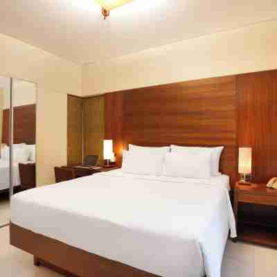 Oakwood Residence Naylor Road Pune Rooms