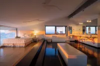 Icarus Luxury Beachfront Villa - balcon