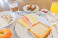 HI Alfeizerão – Pousada de Juventude - breakfast
