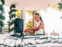 Van der Valk Plaza Resort Bonaire - bar