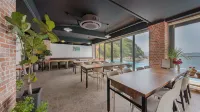 Geoje Black Pearl Marina Resort