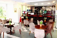 Elizeu Hotel - 3 Sao