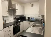 2Br-Sleeps3 -Family Friendly -Free Parking -Garden