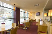 Premier Inn Leicester City Centre - breakfast