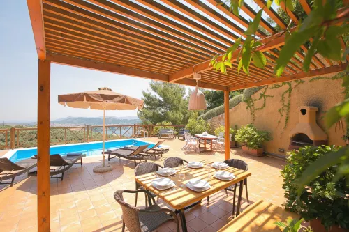 Europa,2Br,2BTH Villa with Private Pool and Stunning Sea Views - Homestays
