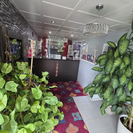 Motor Court Motel Отели рядом с достопримечательностью «Стадион «Ти-Ди Стэдиум»»