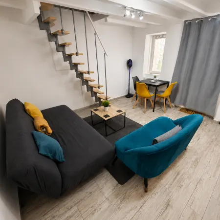 35 m² duplex 8 min walk to Montluçon train station
