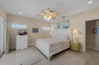 102 6th St S- Upstairs 3 Bedroom Home by RedAwning - 4-Star