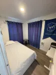 Hogwartz "House Ravenclaw" Themed 2-bd, 1-ba upstairs apartment. - 2-Star