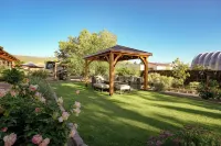 Tranquil 7-bedroom house near the center of Taos - Boutique