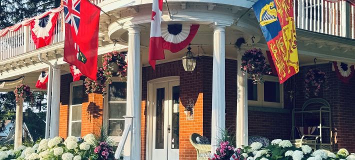 1000 Islands B&B – the Bulloch House Отели в г. Гананок