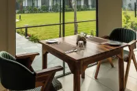 Aayovea Resort Ayodhya Near Ram Mandir & Saryu River - วิว