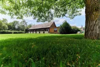 Le Clos Champagnac at Hotel Golf Chateau de Chailly - parking