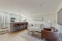 Renovated 1BR Ski-in/out Flat at Base of Alyeska - Wifi