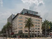 HOTEL MORE BY KAVIA Hotels near Tabacalera