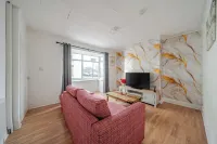 Cosy Hartlepool Home, Sleeps 5, Pet Friendly, Wifi - 2-Star